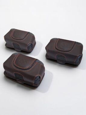 3 PK Naztech Carrying Case / Coffee Brown Small